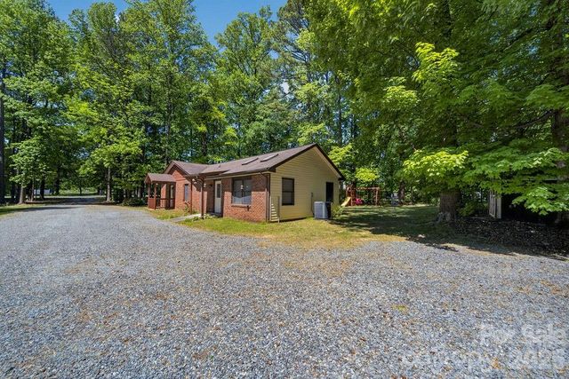 1908 W Sugar Creek Road, Charlotte, NC 28262