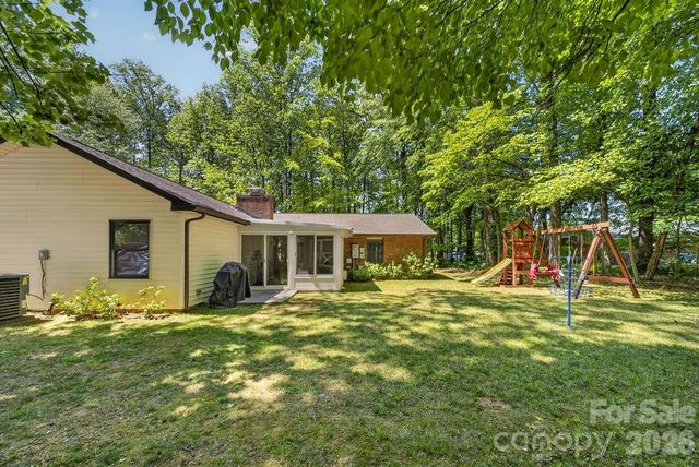 1908 W Sugar Creek Road, Charlotte, NC 28262