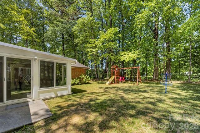 1908 W Sugar Creek Road, Charlotte, NC 28262