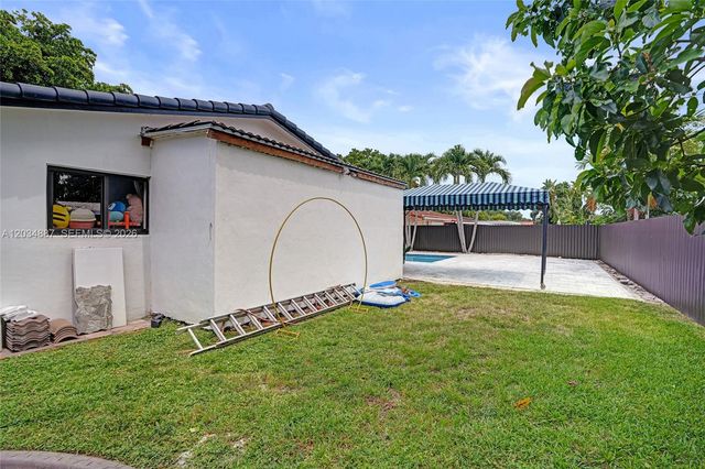 14021 Cypress Ct, Miami Lakes, FL 33014