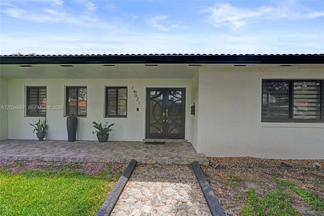 14021 Cypress Ct, Miami Lakes, FL 33014
