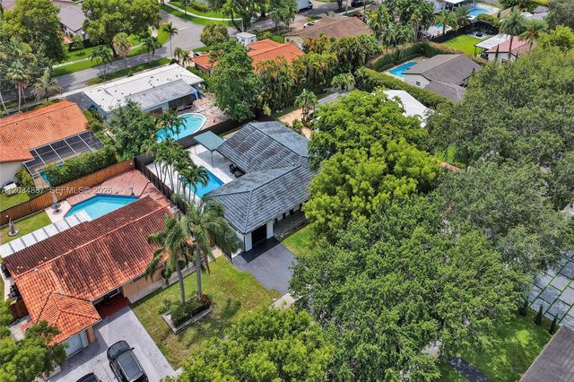 14021 Cypress Ct, Miami Lakes, FL 33014