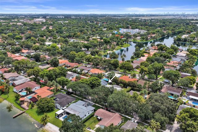 14021 Cypress Ct, Miami Lakes, FL 33014