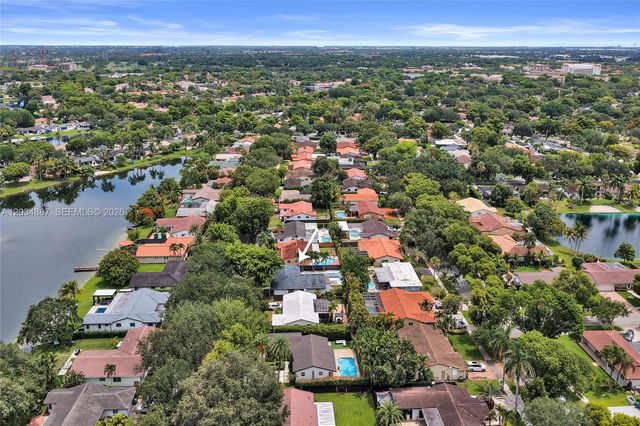 14021 Cypress Ct, Miami Lakes, FL 33014