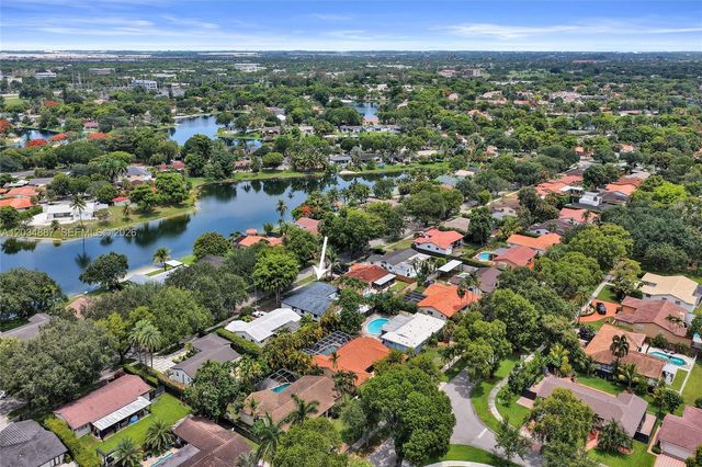 14021 Cypress Ct, Miami Lakes, FL 33014