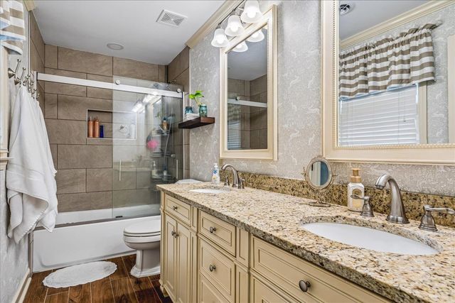 1378 PINE BARK CV, Memphis, TN 38120