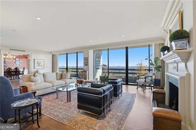 2660 Peachtree Road NW 20G, Atlanta, GA 30305