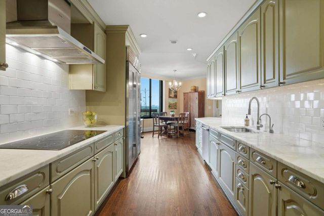 2660 Peachtree Road NW 20G, Atlanta, GA 30305