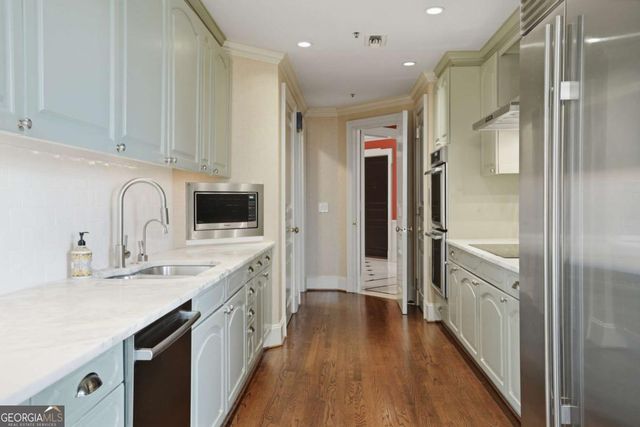 2660 Peachtree Road NW 20G, Atlanta, GA 30305