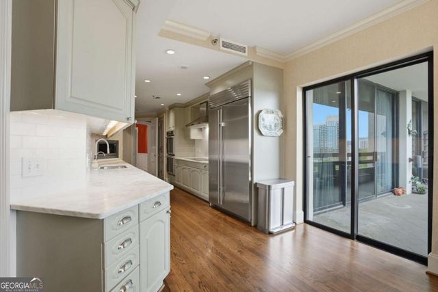 2660 Peachtree Road NW 20G, Atlanta, GA 30305