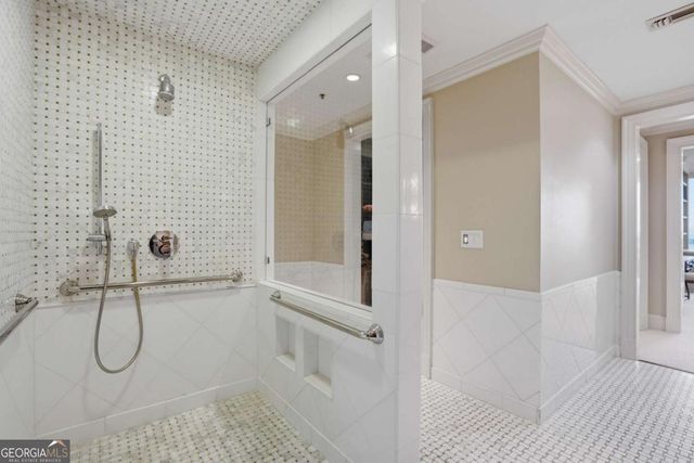 2660 Peachtree Road NW 20G, Atlanta, GA 30305