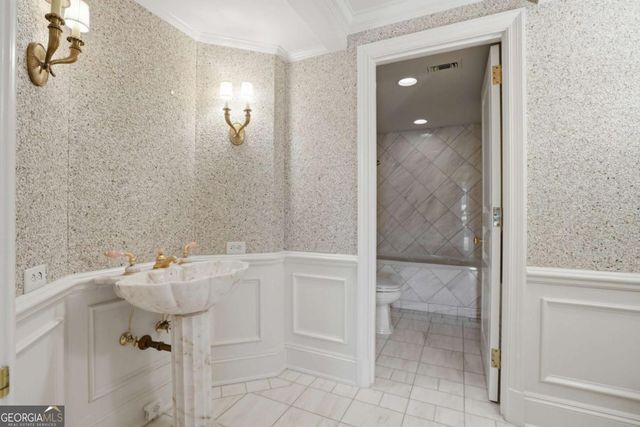 2660 Peachtree Road NW 20G, Atlanta, GA 30305