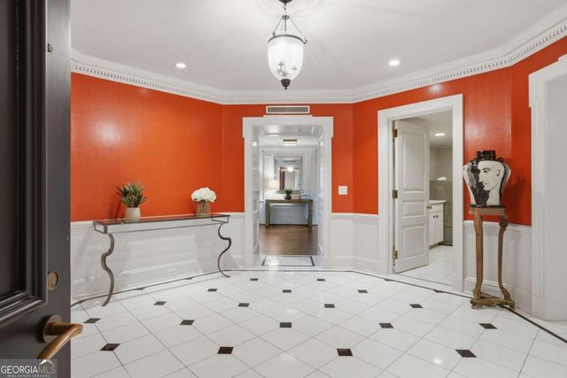 2660 Peachtree Road NW 20G, Atlanta, GA 30305