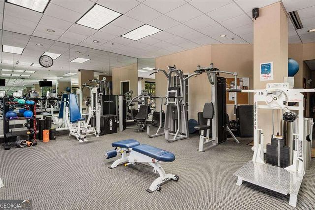 2660 Peachtree Road NW 20G, Atlanta, GA 30305