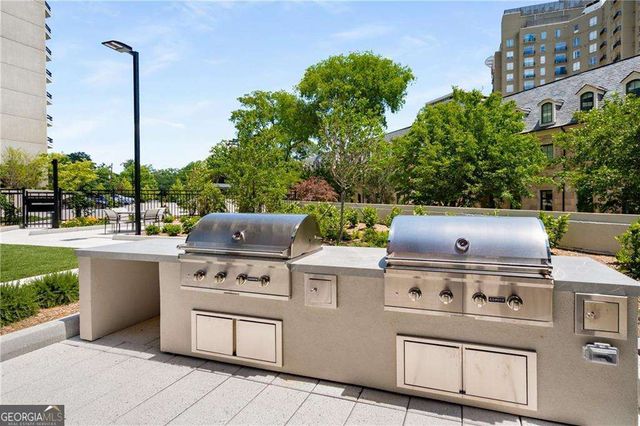 2660 Peachtree Road NW 20G, Atlanta, GA 30305