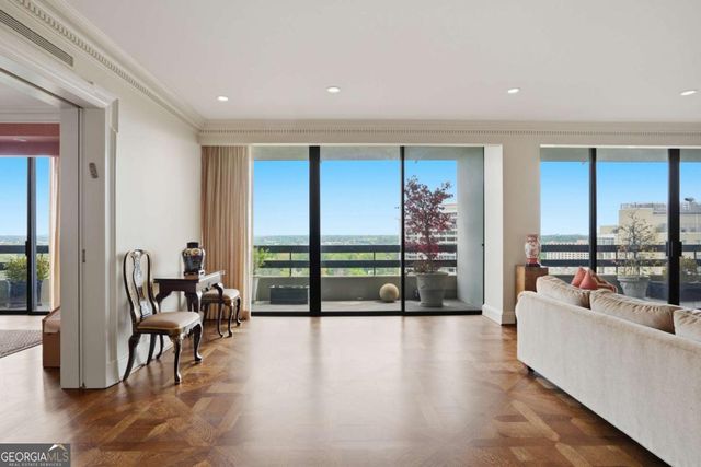 2660 Peachtree Road NW 20G, Atlanta, GA 30305