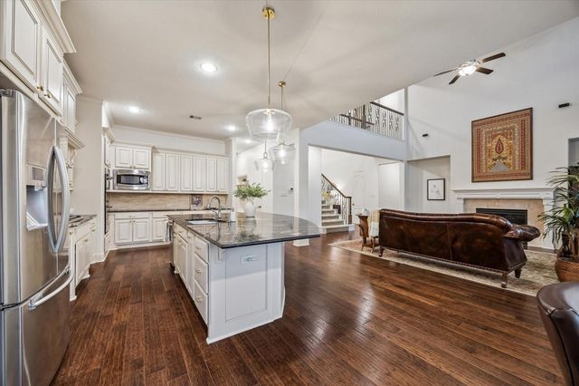 5514 Caspian Falls Lane, Fulshear, TX 77441