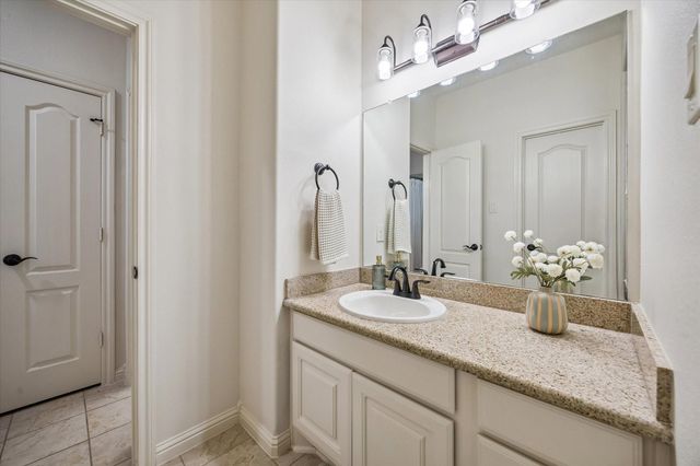 5514 Caspian Falls Lane, Fulshear, TX 77441