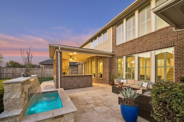 5514 Caspian Falls Lane, Fulshear, TX 77441