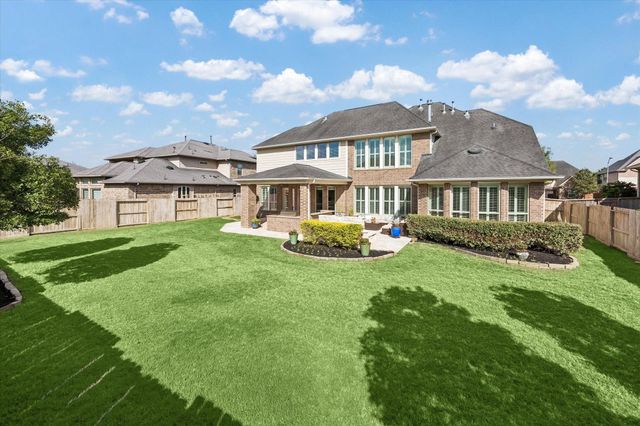 5514 Caspian Falls Lane, Fulshear, TX 77441