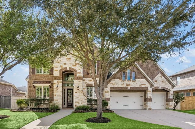 5514 Caspian Falls Lane, Fulshear, TX 77441