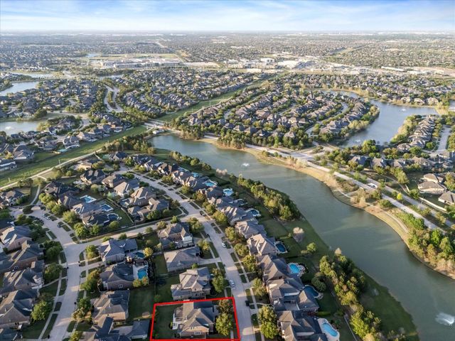 5514 Caspian Falls Lane, Fulshear, TX 77441