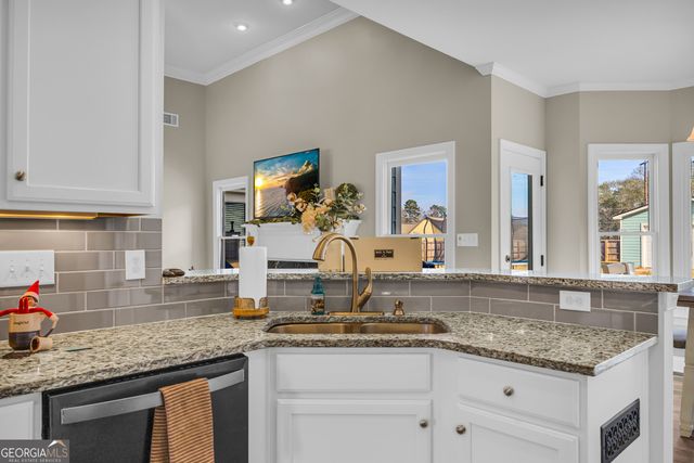 2464 Savage Road, Bogart, GA 30622