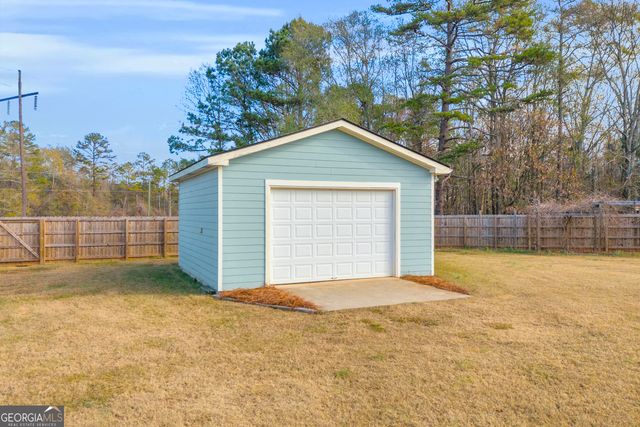 2464 Savage Road, Bogart, GA 30622