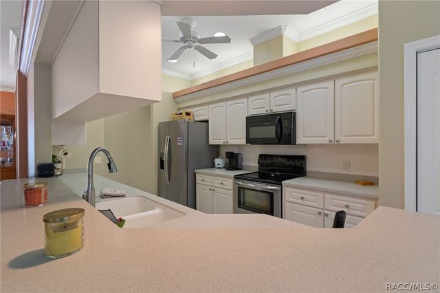 12 HACKBERRY Drive, Homosassa, FL 34446