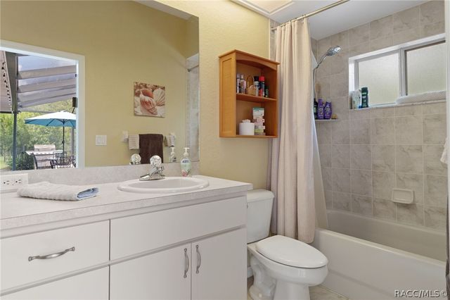 12 HACKBERRY Drive, Homosassa, FL 34446