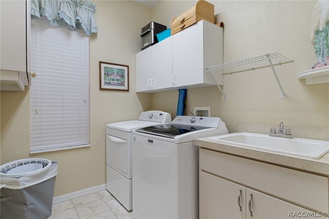 12 HACKBERRY Drive, Homosassa, FL 34446