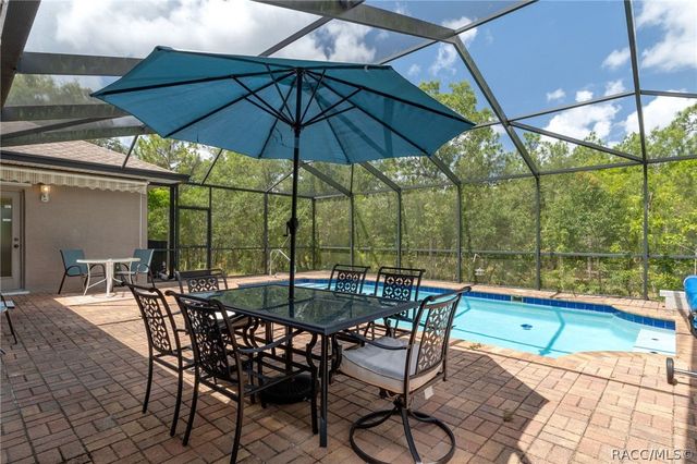 12 HACKBERRY Drive, Homosassa, FL 34446