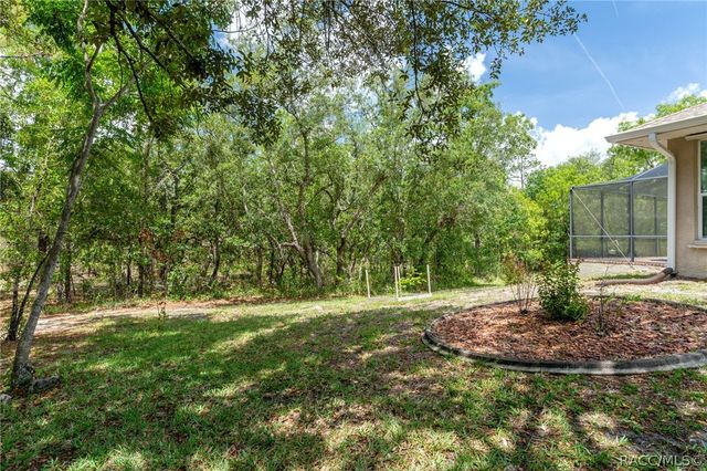 12 HACKBERRY Drive, Homosassa, FL 34446