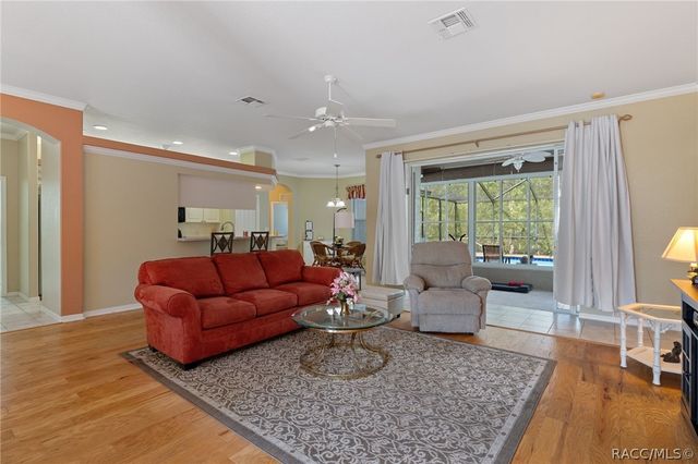12 HACKBERRY Drive, Homosassa, FL 34446