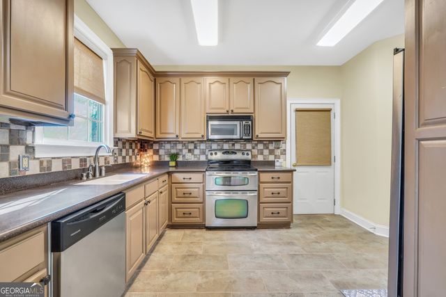 17 Brookwood Way, Griffin, GA 30224