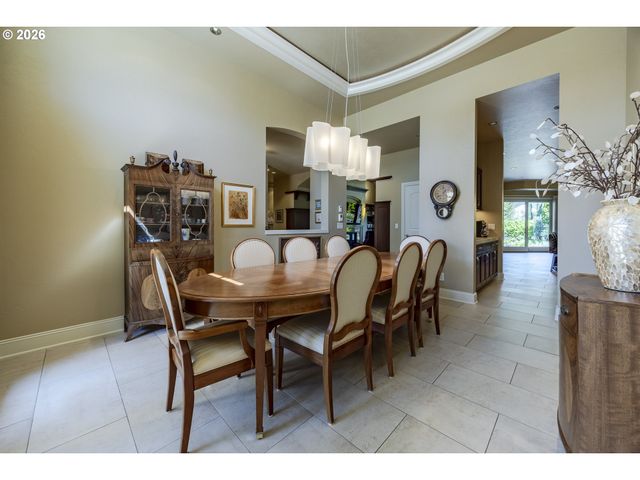 2325 PARK GROVE Dr, Eugene, OR 97408