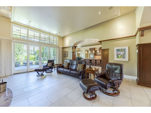 2325 PARK GROVE Dr, Eugene, OR 97408