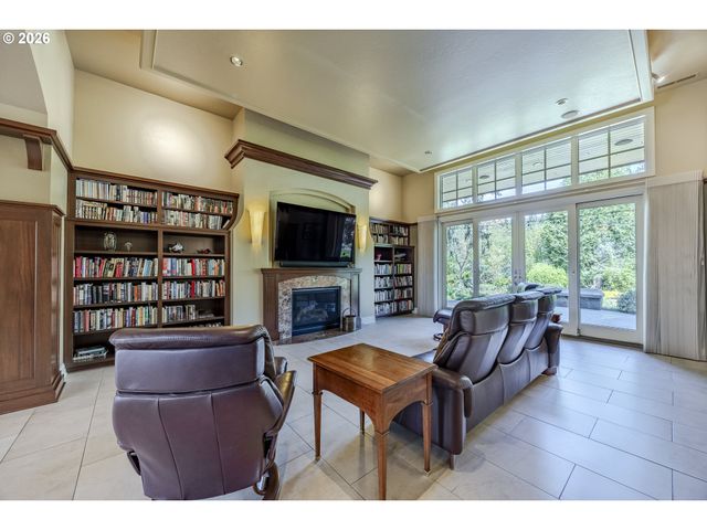 2325 PARK GROVE Dr, Eugene, OR 97408