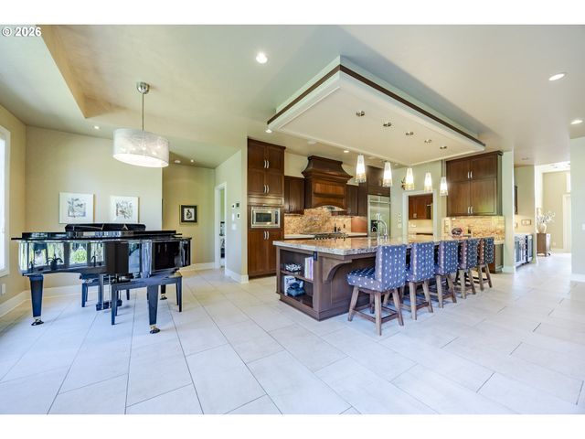 2325 PARK GROVE Dr, Eugene, OR 97408