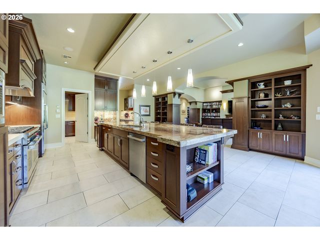 2325 PARK GROVE Dr, Eugene, OR 97408