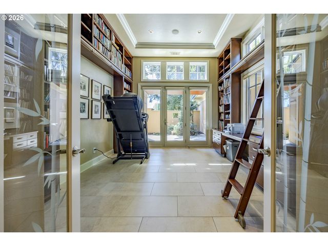 2325 PARK GROVE Dr, Eugene, OR 97408