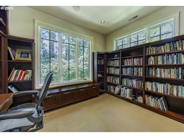 2325 PARK GROVE Dr, Eugene, OR 97408