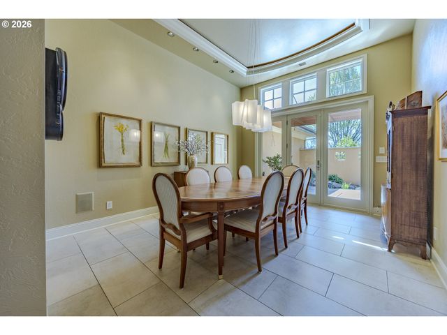 2325 PARK GROVE Dr, Eugene, OR 97408