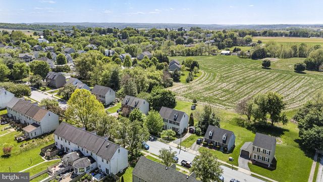 229 BLACK HORSE DR, Strasburg, PA 17579