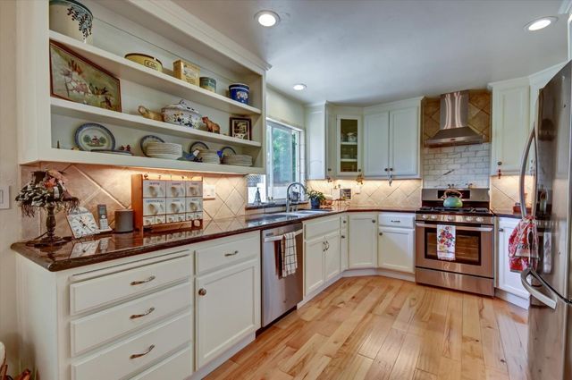 15135 La Rocca Court, Morgan Hill, CA 95037