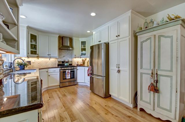 15135 La Rocca Court, Morgan Hill, CA 95037