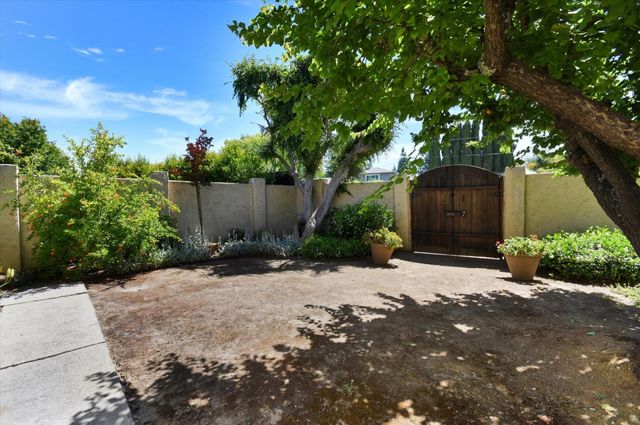 15135 La Rocca Court, Morgan Hill, CA 95037