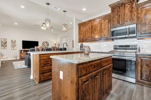 571 County Road 2830, Decatur, TX 76234