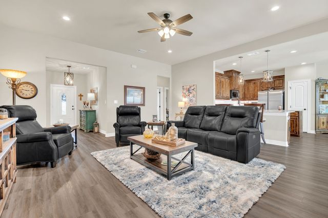 571 County Road 2830, Decatur, TX 76234