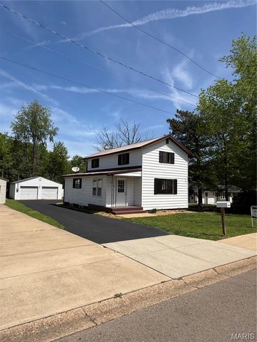 701 Forster Street, Farmington, MO 63640